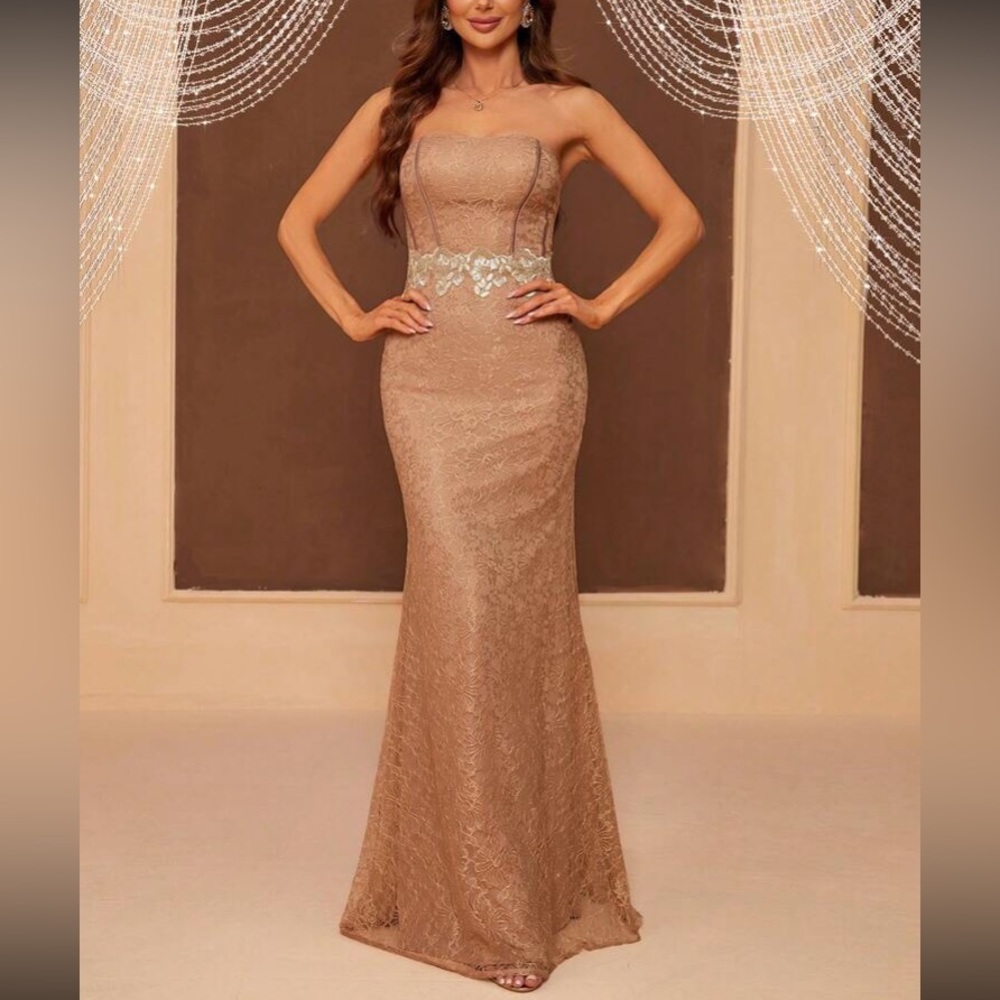 Luce lace mermaid hem party dress - Picture 2 of 7